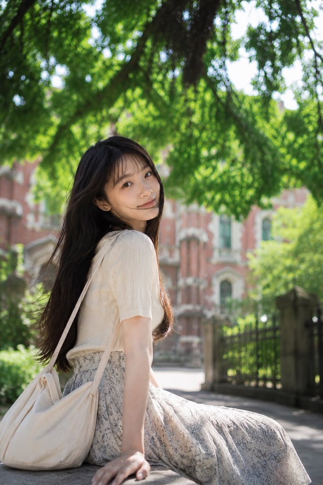 个人资料/头像 - 电影感初夏日系人像