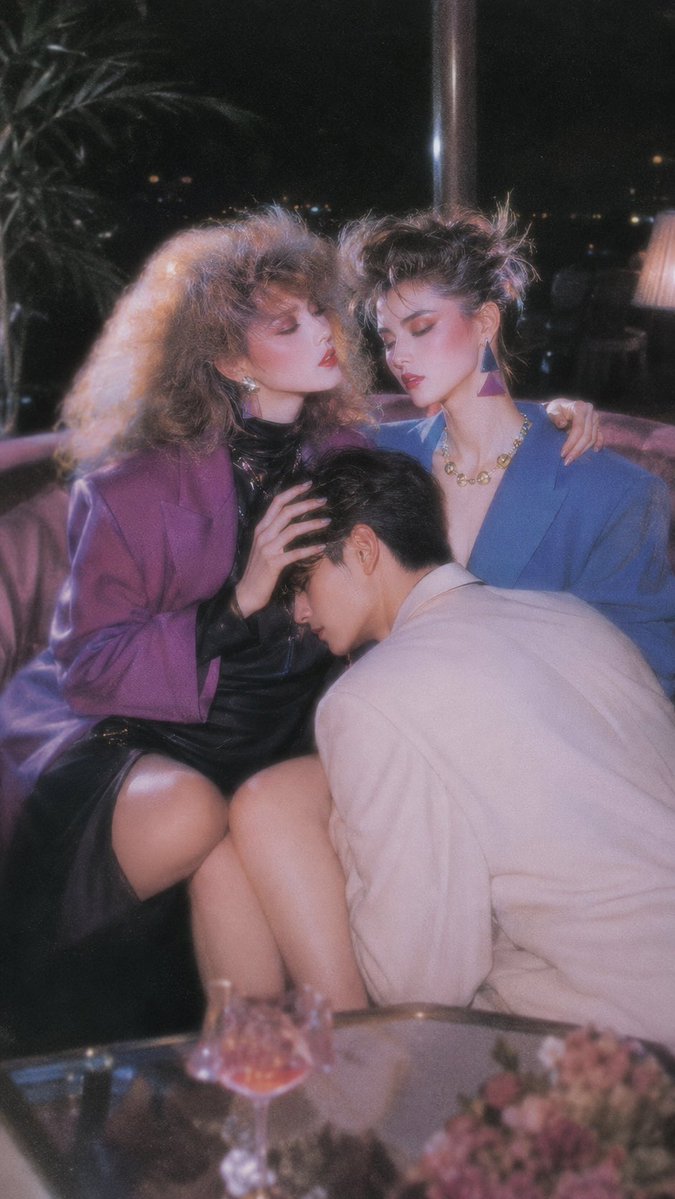 社交媒体帖子 - 复古夜生活闪光壁纸