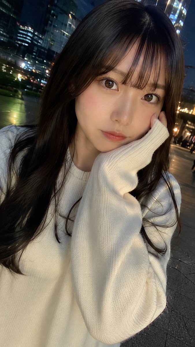个人资料/头像 - 写实日本偶像iPhone自拍